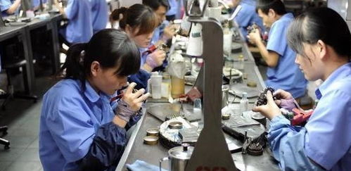 電子廠打工妹曬出8月工資條引熱議 個人護理電器行業，低薪背后的產業真相
